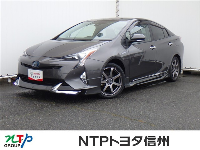 プリウス1.8 A ツーリングセレクション E-Four 4WD