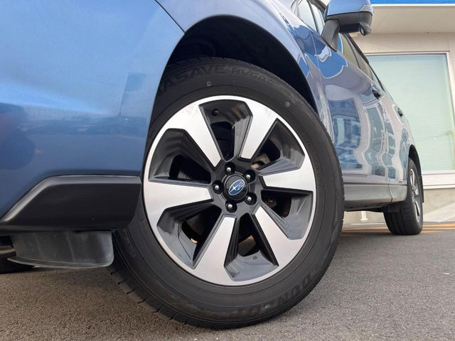 �y�����A���~�z�C�[���z�O�ςɃ}�b�`���������A���~�z�C�[���𑕒����Ă���܂��B�e��ЊO�A���~�z�C�[����A�X�^�b�h���X�^�C�����戵�����Ă���܂��B���񂲑��k����������