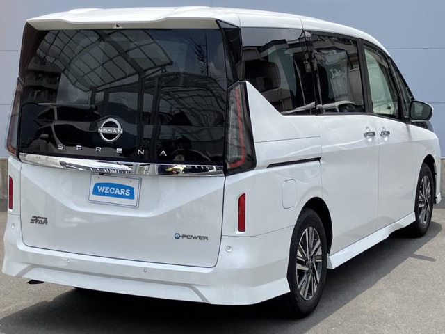 セレナ1.4 e-POWER ハイウェイスターV