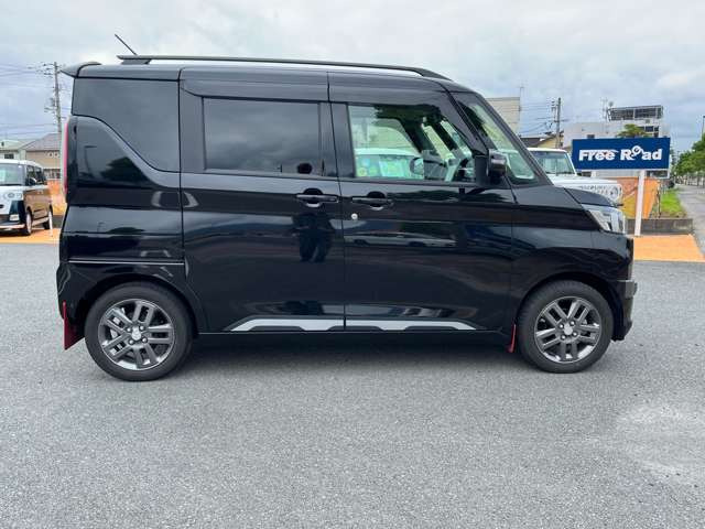 デリカミニT プレミアム 4WD