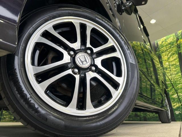 �y����14�C���`�A���~�z�C�[���z�O�ςɃ}�b�`���������A���~�z�C�[���𑕒����Ă���܂��B�e��ЊO�A���~�z�C�[����A�X�^�b�h���X�^�C�����戵�����Ă���܂��B���񂲑��k����������