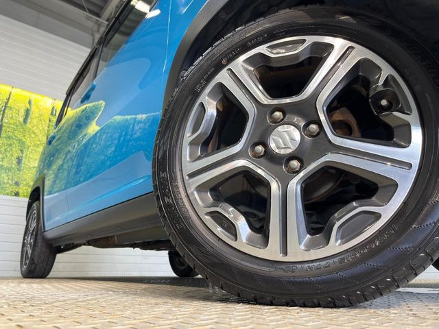�y����15�C���`�A���~�z�C�[���z�O�ςɃ}�b�`���������A���~�z�C�[���𑕒����Ă���܂��B�e��ЊO�A���~�z�C�[����A�X�^�b�h���X�^�C�����戵�����Ă���܂��B���񂲑��k����������