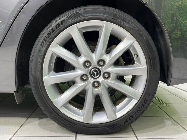 �y����15�C���`�A���~�z�C�[���z�O�ςɃ}�b�`���������A���~�z�C�[���𑕒����Ă���܂��B�e��ЊO�A���~�z�C�[����A�X�^�b�h���X�^�C�����戵�����Ă���܂��B���񂲑��k����������