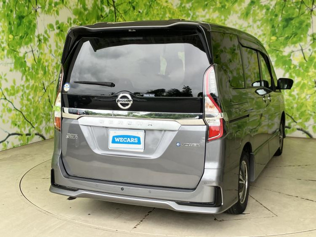 セレナ1.2 e-POWER ハイウェイスターV