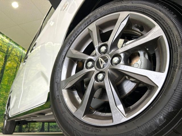 �y����14�C���`�A���~�z�C�[���z�O�ςɃ}�b�`���������A���~�z�C�[���𑕒����Ă���܂��B�e��ЊO�A���~�z�C�[����A�X�^�b�h���X�^�C�����戵�����Ă���܂��B���񂲑��k����������