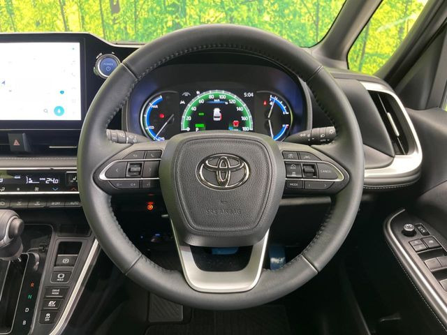 【ステアリングスイッチ】運転中、前方から目線をそらすことなく、オーディオ等の操作が可能な便利機能!安心&快適なドライブを演出してくれます♪