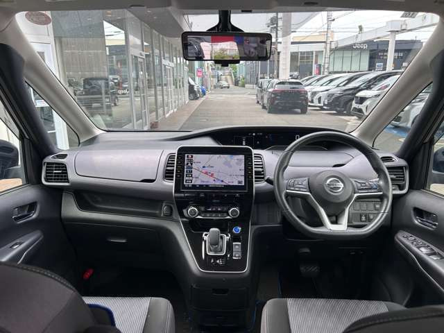 セレナ1.2 e-POWER ハイウェイスターV
