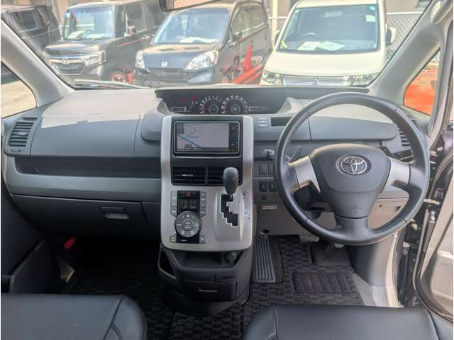 ヴォクシー2.0 ZS 煌