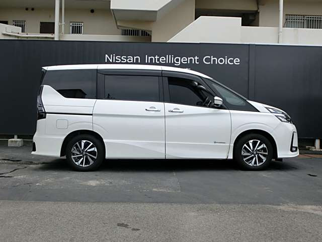 セレナ1.2 e-POWER ハイウェイスターV