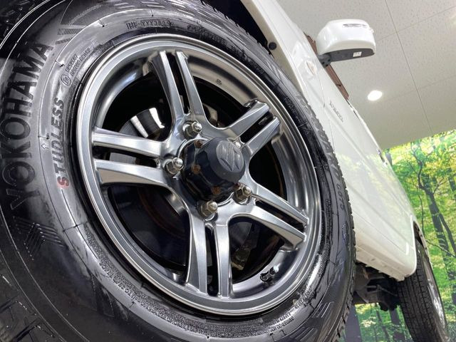 �y����16�C���`�A���~�z�C�[���z�O�ςɃ}�b�`���������A���~�z�C�[���𑕒����Ă���܂��B�e��ЊO�A���~�z�C�[����A�X�^�b�h���X�^�C�����戵�����Ă���܂��B���񂲑��k����������
