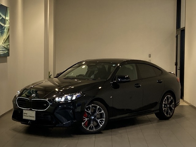 2シリーズグランクーペM235 xドライブ 4WD
