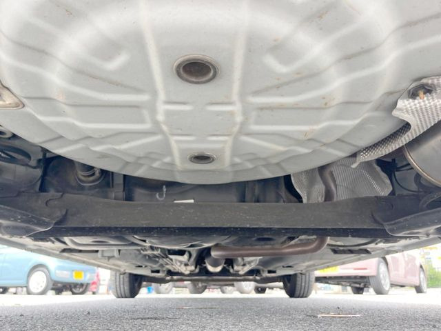下回りがきれいなうちに、防錆加工の施工がオススメ。降雪地域はもちろん、沿岸部にお住いの方や、趣味でマリン・ウィンタースポーツをされる方にご好評いただいております。