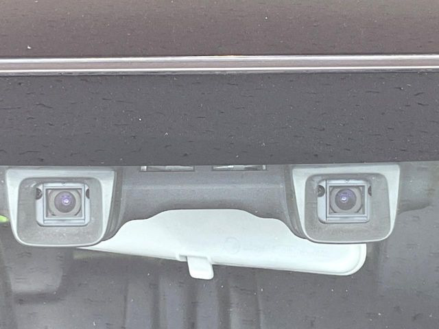 【スズキ セーフティサポート】走行中に前方の車両等を認識し、衝突しそうな時は警報とブレーキで衝突回避と被害軽減をアシスト。より安全にドライブをお楽しみいただけます。