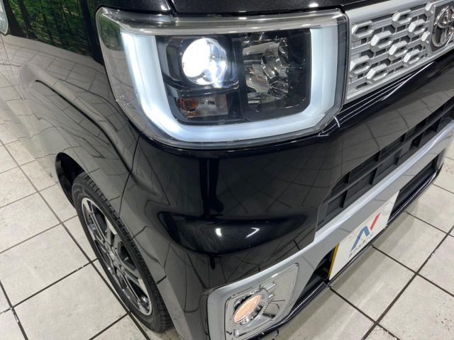 �yLED�w�b�h���C�g�z���V����ԑ��s�����ǍD�Ȏ��E���m�ۂ����S���ĉ^�]�ł��鍂�P�xLED�w�b�h���C�g�𑕔�!�_�����x�������A����d�͂��}�����Ă��܂��B