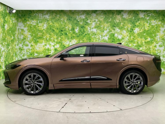 クラウンクロスオーバー2.5 G アドバンスト レザー パッケージ E-Four 4WD