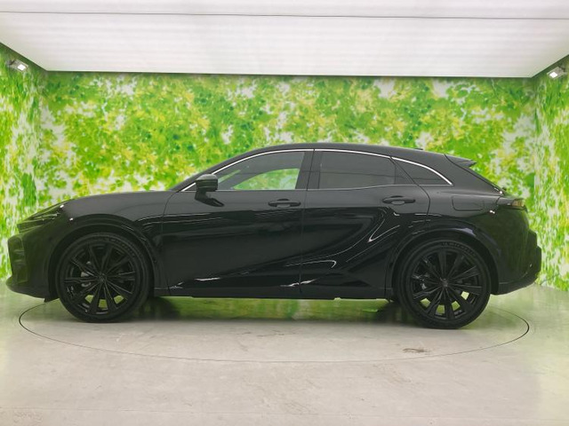 クラウンスポーツ2.5 Z E-Four 4WD