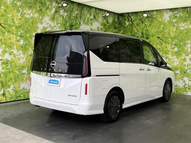 セレナ1.4 e-POWER XV