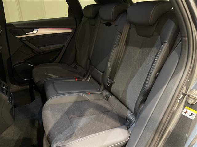 Q540 TDI クワトロ Sライン ディーゼル 4WD