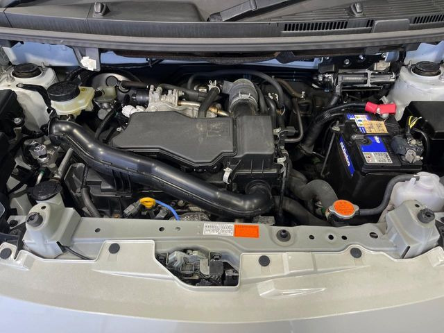 親切・丁寧な専門メカニックスタッフが応対!・車検・点検整備・事故等の修理などアフターサービスも安心。お車のカスタマイズもネクステージのサービススタッフまでご相談ください!