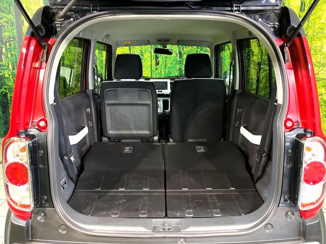普段のお買い物や通勤、送迎等に十分な荷室スペースを確保しております。セカンドシートを倒すと、大きな荷物の積載も可能です♪