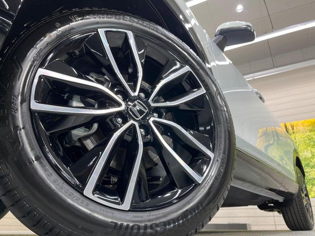 �y�����A���~�z�C�[���z�O�ςɃ}�b�`���������A���~�z�C�[���𑕒����Ă���܂��B�e��ЊO�A���~�z�C�[����A�X�^�b�h���X�^�C�����戵�����Ă���܂��B���񂲑��k����������