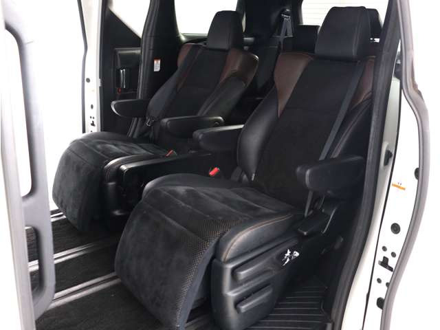 �y�I�b�g�}���t���Z�J���h�V�[�g�z�ő�800mm�̃����O�X���C�h�V�[�g�ƃI�b�g�}���@�\�ɂ�葫���y�X�L�΂������\�ł�!�܂��A�Ђ��|��������܂��̂ŁA���K�ȃh���C�u�����y���݂��������܂�!