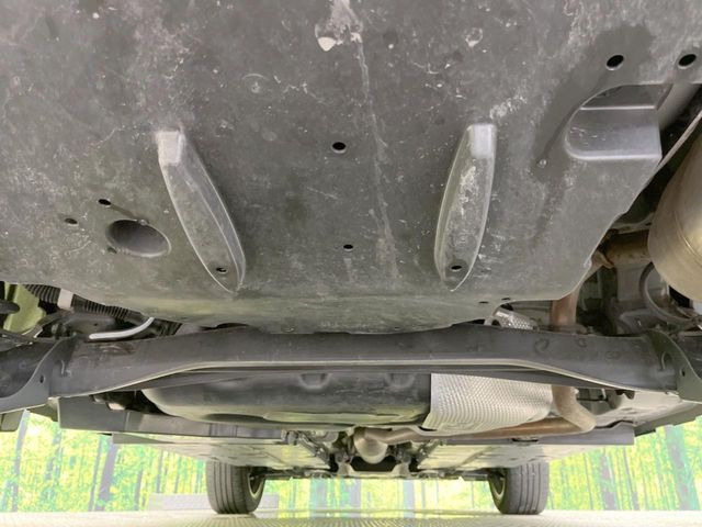 下回りがきれいなうちに、防錆加工の施工がオススメ。降雪地域はもちろん、沿岸部にお住いの方や、趣味でマリン・ウィンタースポーツをされる方にご好評いただいております。