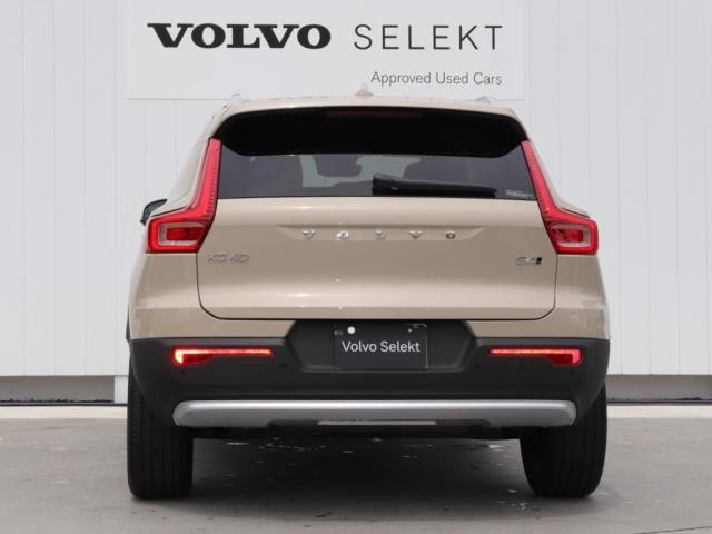 XC40ウルトラ B4 AWD 4WD
