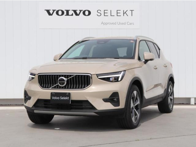 XC40ウルトラ B4 AWD 4WD