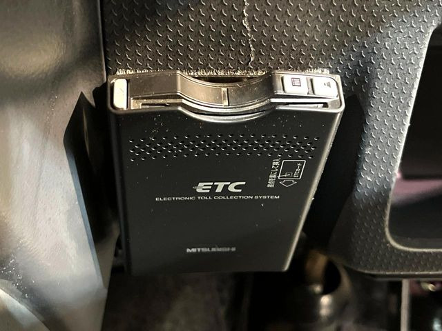 【ETC】高速道路の料金所をストレスなく通過!話題のスポットやサービスエリアに多い「スマートIC」利用時は必須のアイテムです。当店でセットアップを実施、ご納車当日からすぐにご利用いただけます!