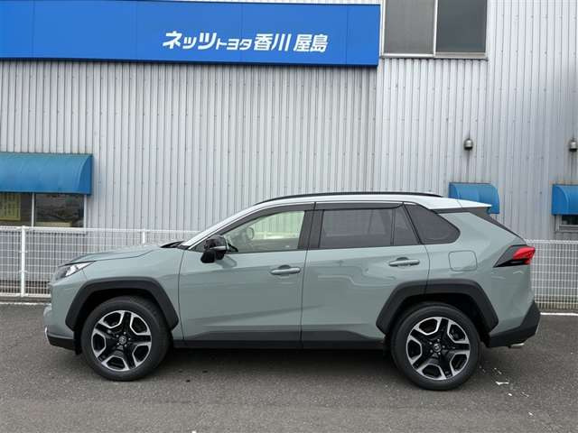 RAV42.0 アドベンチャー 4WD