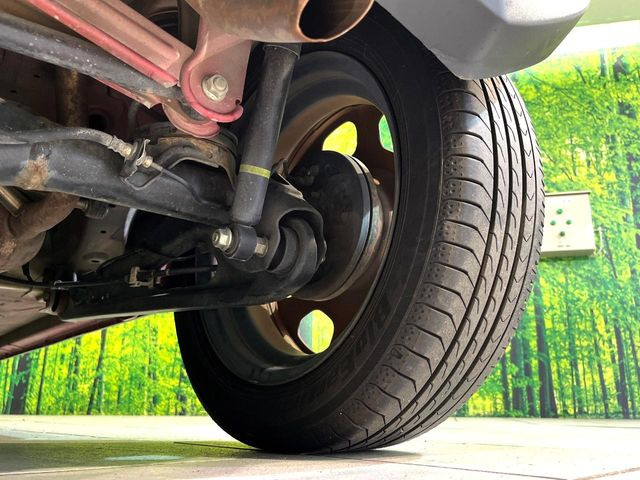 お車を安心してお乗りいただく為には、足回りの定期点検が欠かせません。サービスサポート(有償保証)では無料点検もご提供しており、安心のカーライフをお過ごしいただけるサポート体制が整っています。