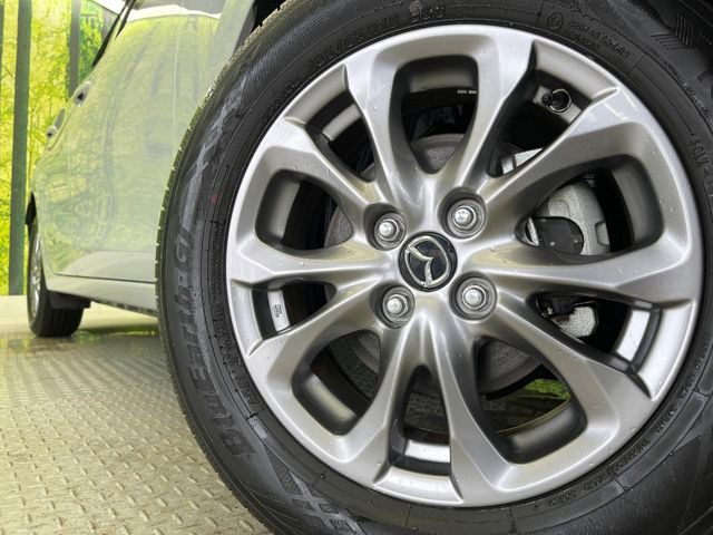 �y����15�C���`�A���~�z�C�[���z�O�ςɃ}�b�`���������A���~�z�C�[���𑕒����Ă���܂��B�e��ЊO�A���~�z�C�[����A�X�^�b�h���X�^�C�����戵�����Ă���܂��B���񂲑��k����������