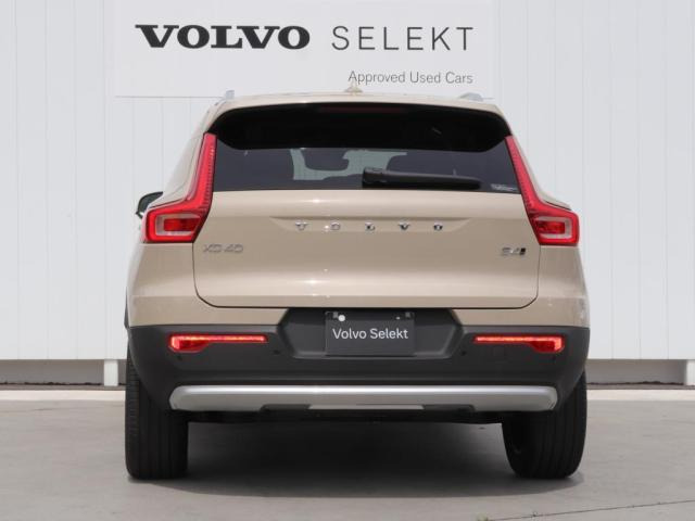 XC40ウルトラ B4 AWD 4WD