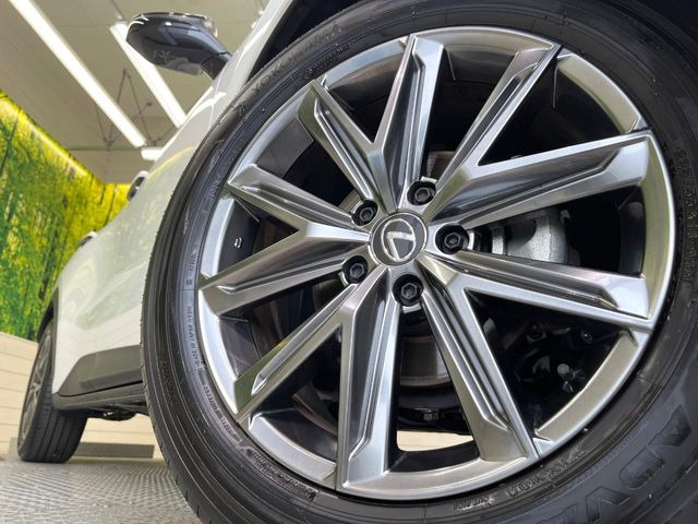 �y����18�C���`�A���~�z�C�[���z�O�ςɃ}�b�`���������A���~�z�C�[���𑕒����Ă���܂��B�e��ЊO�A���~�z�C�[����A�X�^�b�h���X�^�C�����戵�����Ă���܂��B���񂲑��k����������