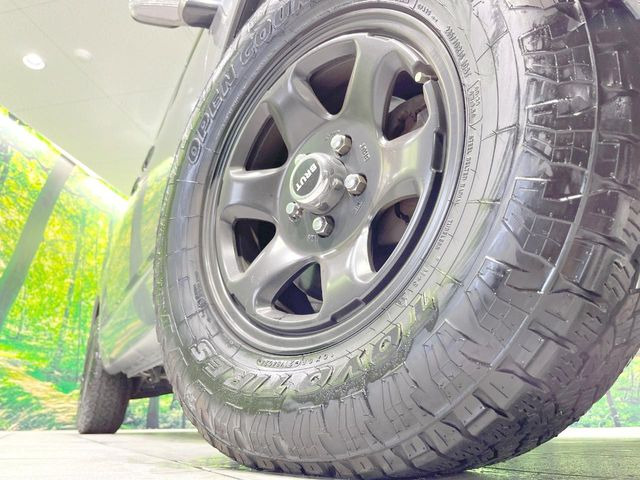 �y16�C���`�A���~�z�C�[���z�O�ςɃ}�b�`�����A���~�z�C�[���𑕒����Ă���܂��B�e��A���~�z�C�[����A�X�^�b�h���X�^�C�����戵�����Ă���܂��B���񂲑��k����������