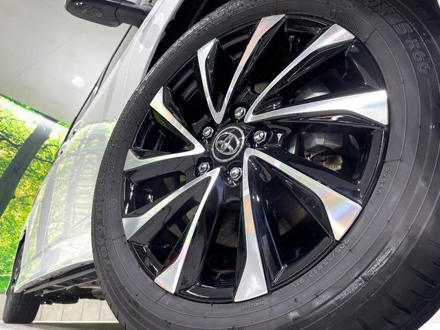 �y����17�C���`�A���~�z�C�[���z�O�ςɃ}�b�`���������A���~�z�C�[���𑕒����Ă���܂��B�e��ЊO�A���~�z�C�[����A�X�^�b�h���X�^�C�����戵�����Ă���܂��B���񂲑��k����������