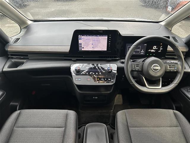 セレナ1.4 e-POWER ハイウェイスターV