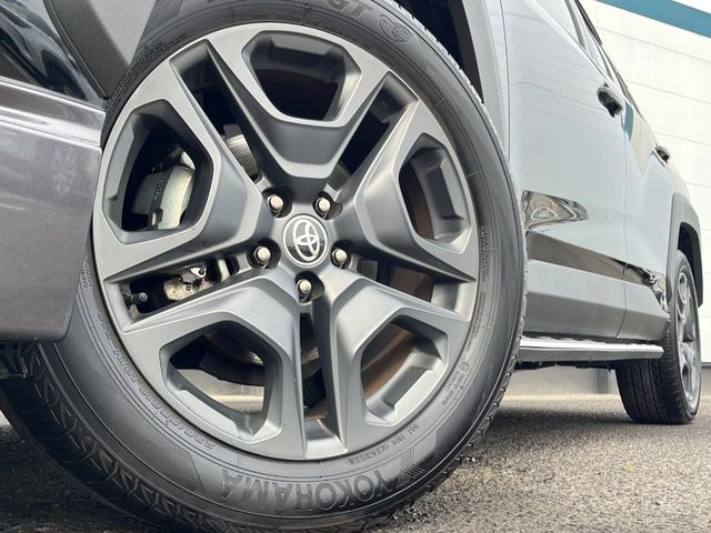 �y����19�C���`�A���~�z�C�[���z�O�ςɃ}�b�`���������A���~�z�C�[���𑕒����Ă���܂��B�e��ЊO�A���~�z�C�[����A�X�^�b�h���X�^�C�����戵�����Ă���܂��B���񂲑��k����������