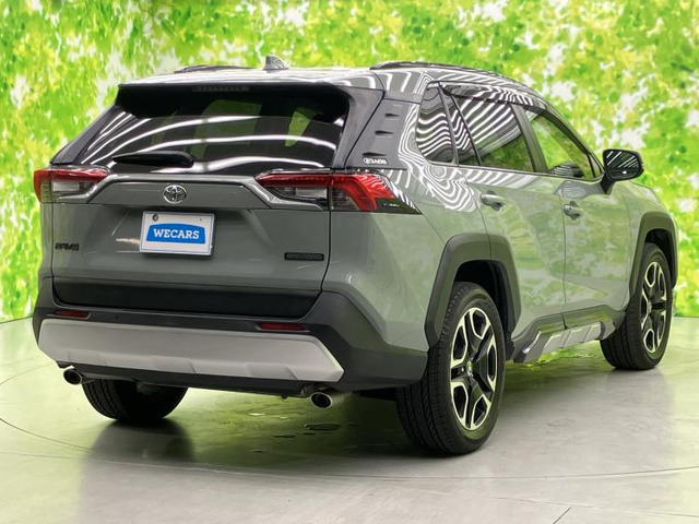 RAV42.0 アドベンチャー 4WD