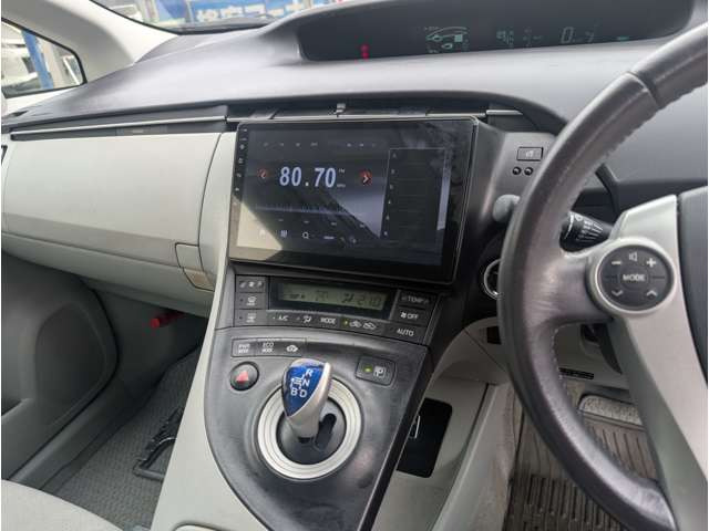 プリウス1.8 S