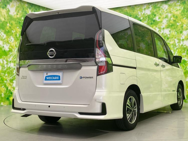 セレナ1.2 e-POWER ハイウェイスターV