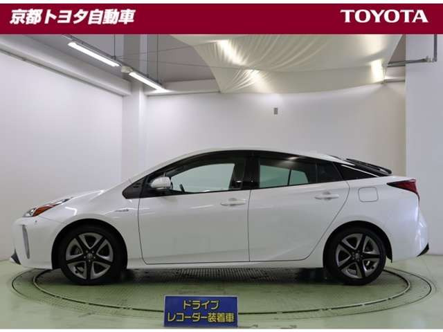 プリウス1.8 A プレミアム ツーリングセレクション