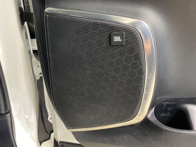 �yJBL�T�E���h�V�X�e���t�������i�r�z�[���̃i�r�@�\�͂������A���x�ȃ`���[�j���O�\�͂����ڂ���Ă���A�������ȉ��y�����y���݂��������܂���