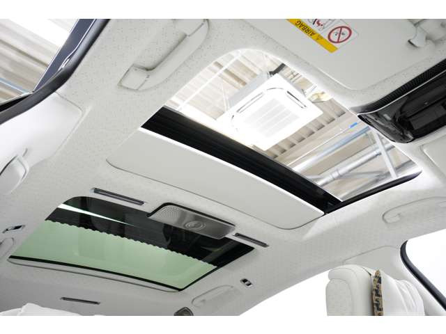 Burmester�n�C�G���h4D�T���E���h�T�E���h�V�X�e���Ƀp�m���~�b�N�T�����[�t������ȏ�Ȃ����������ڂ���Ă���܂��B