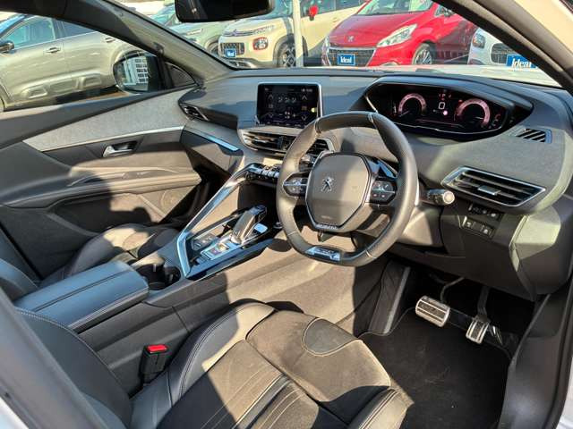 5008GT ブルーHDi ディーゼル
