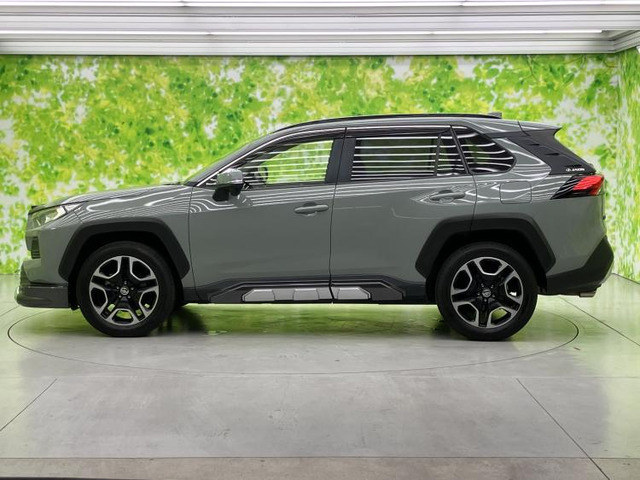 RAV42.0 アドベンチャー 4WD