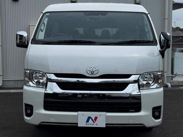 弊社では、全車『修復歴なし』のお車のみ取り扱っております。専任バイヤーによる厳選した仕入れの後、入庫後の車両チェックを行い、ネクステージが認定した高品質な中古車をご提供しております。