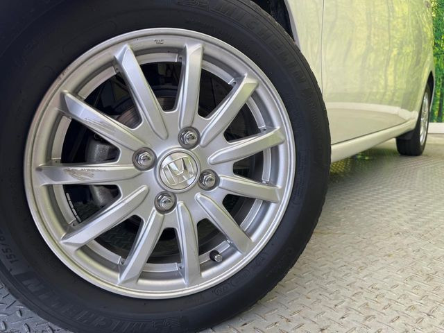 �y����14�C���`�A���~�z�C�[���z�O�ςɃ}�b�`���������A���~�z�C�[���𑕒����Ă���܂��B�e��ЊO�A���~�z�C�[����A�X�^�b�h���X�^�C�����戵�����Ă���܂��B���񂲑��k����������