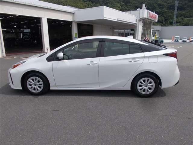 プリウス1.8 S